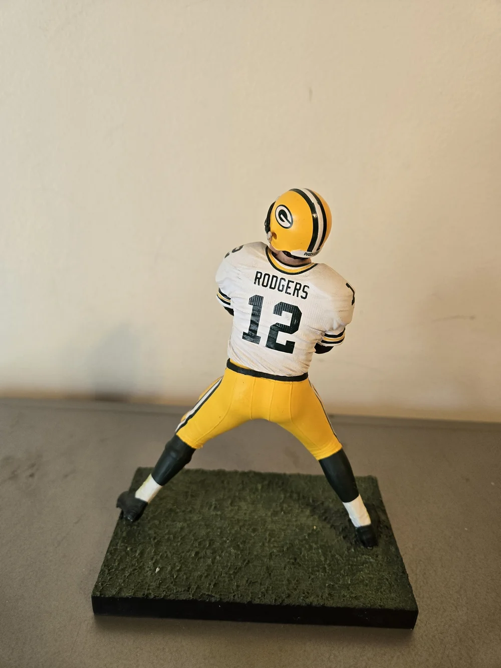 McFarlane Toys Green Bay Packers Aaron Rodgers Action Figure